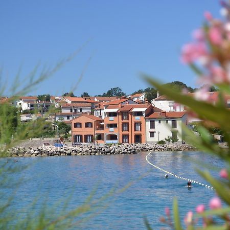 Apartments Myadria Malinska Kültér fotó