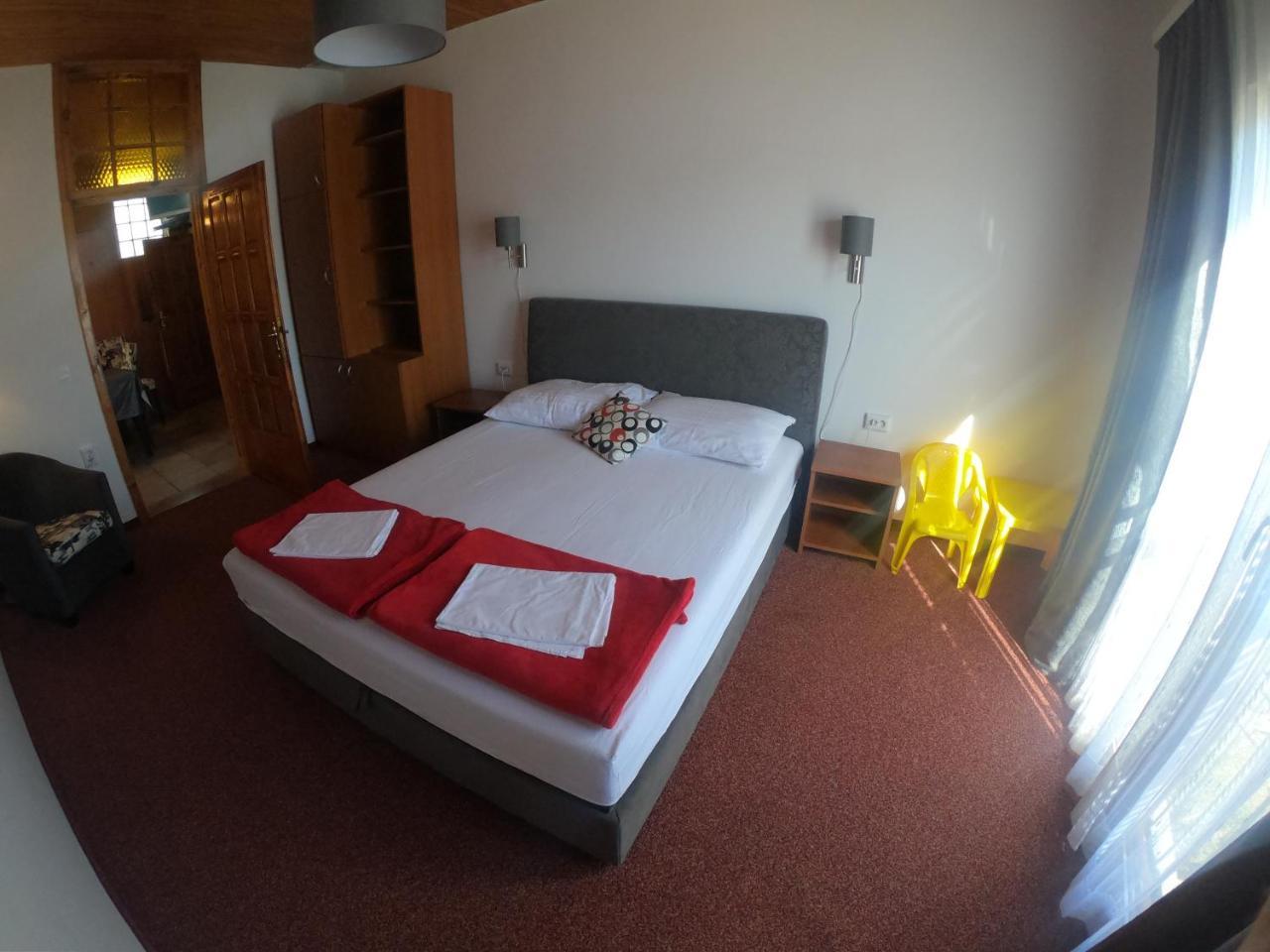 Apartments Myadria Malinska Kültér fotó