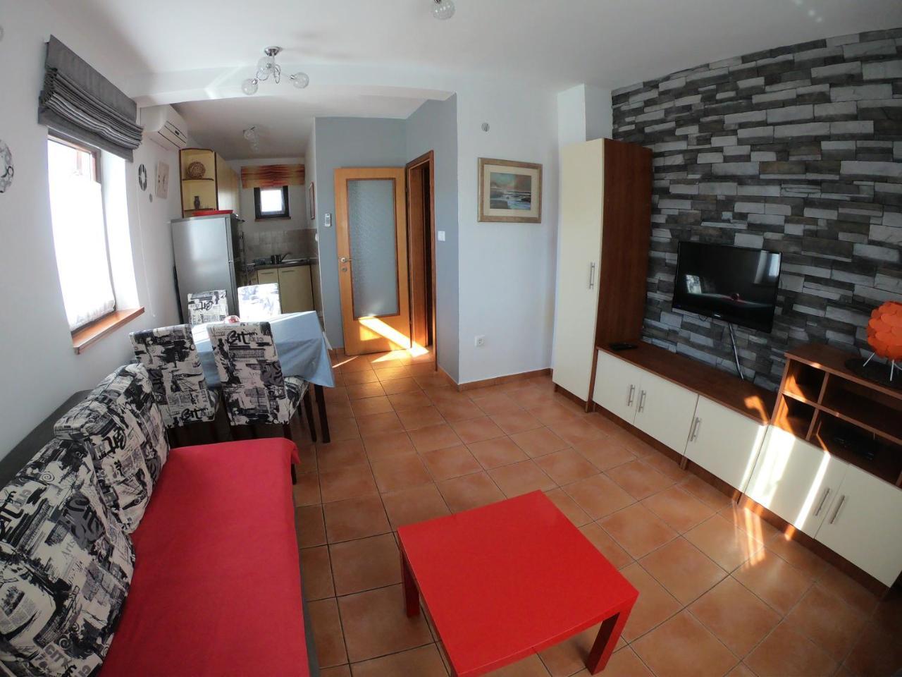 Apartments Myadria Malinska Kültér fotó